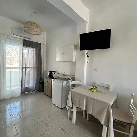 Letta * Perissa (Santorini)